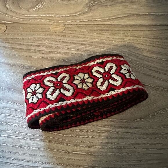 Red Burst 1960s fabric - Picture 1 of 7